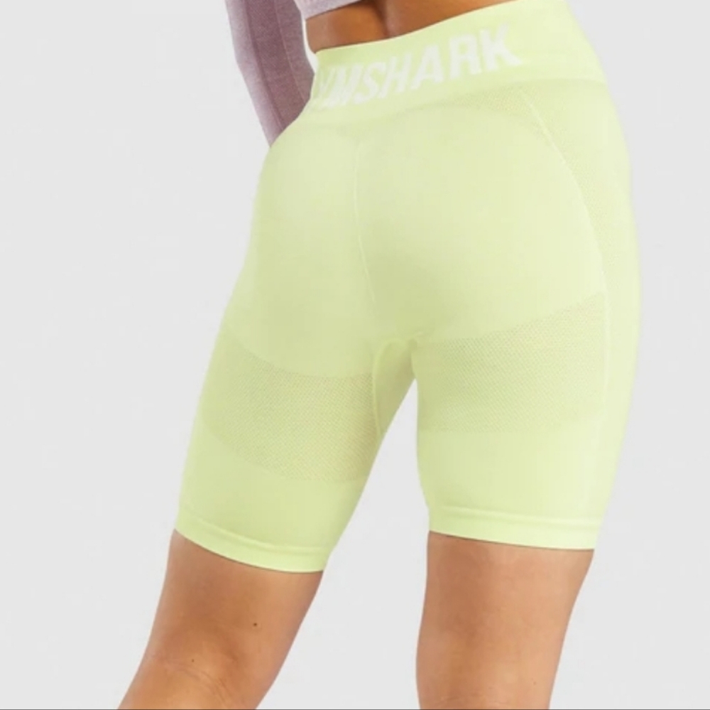 Gymshark Flex Cycling Shorts - Yellow, Size Medium
